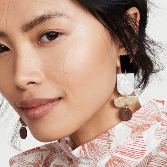 💕Last one Acrylic Wood Geometric  Drop Earrings - Picture 2 of 6